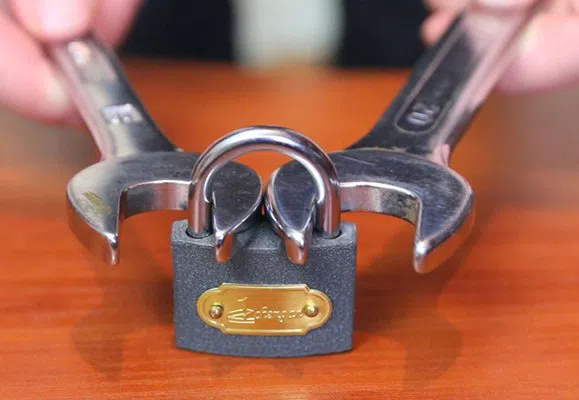 Beech Grove IN Locksmith Store Beech Grove, IN 317-558-9119 - lock-locksmiths